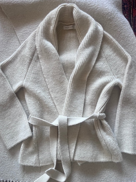 V I N C E N T J A M E S Sweaters - Vincent James Designs Webster Regenerative Cardigan Sz M/L Ivory